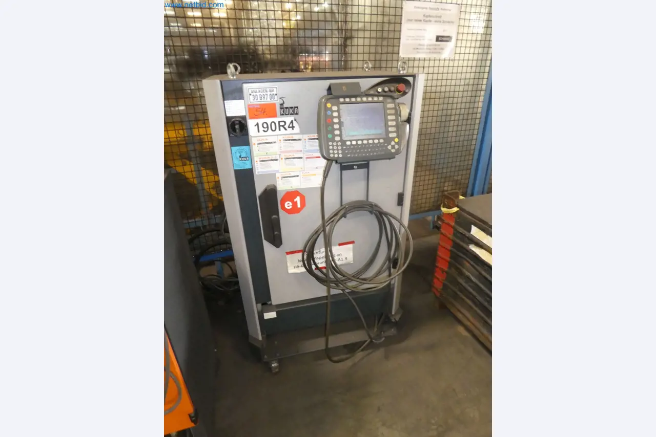 Robots, welding equipment and assembly accessories from the automotive industry-51