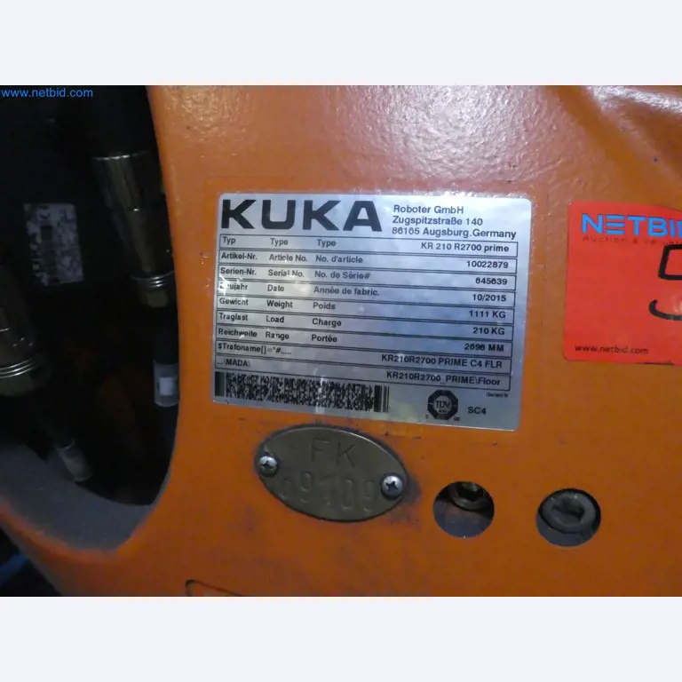 Robots, welding equipment and assembly accessories from the automotive industry-52