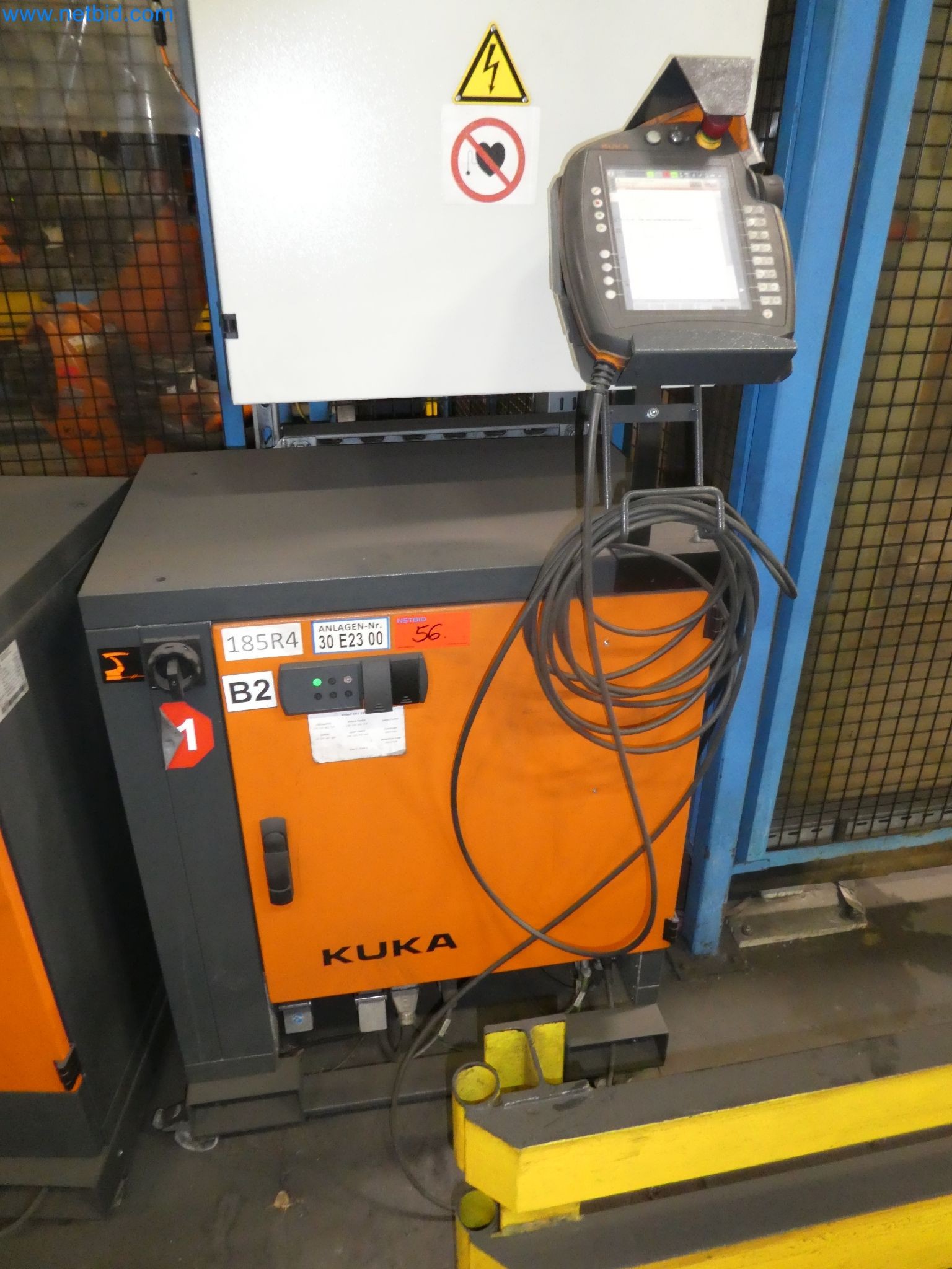 Robots, welding equipment and assembly accessories from the automotive industry-53