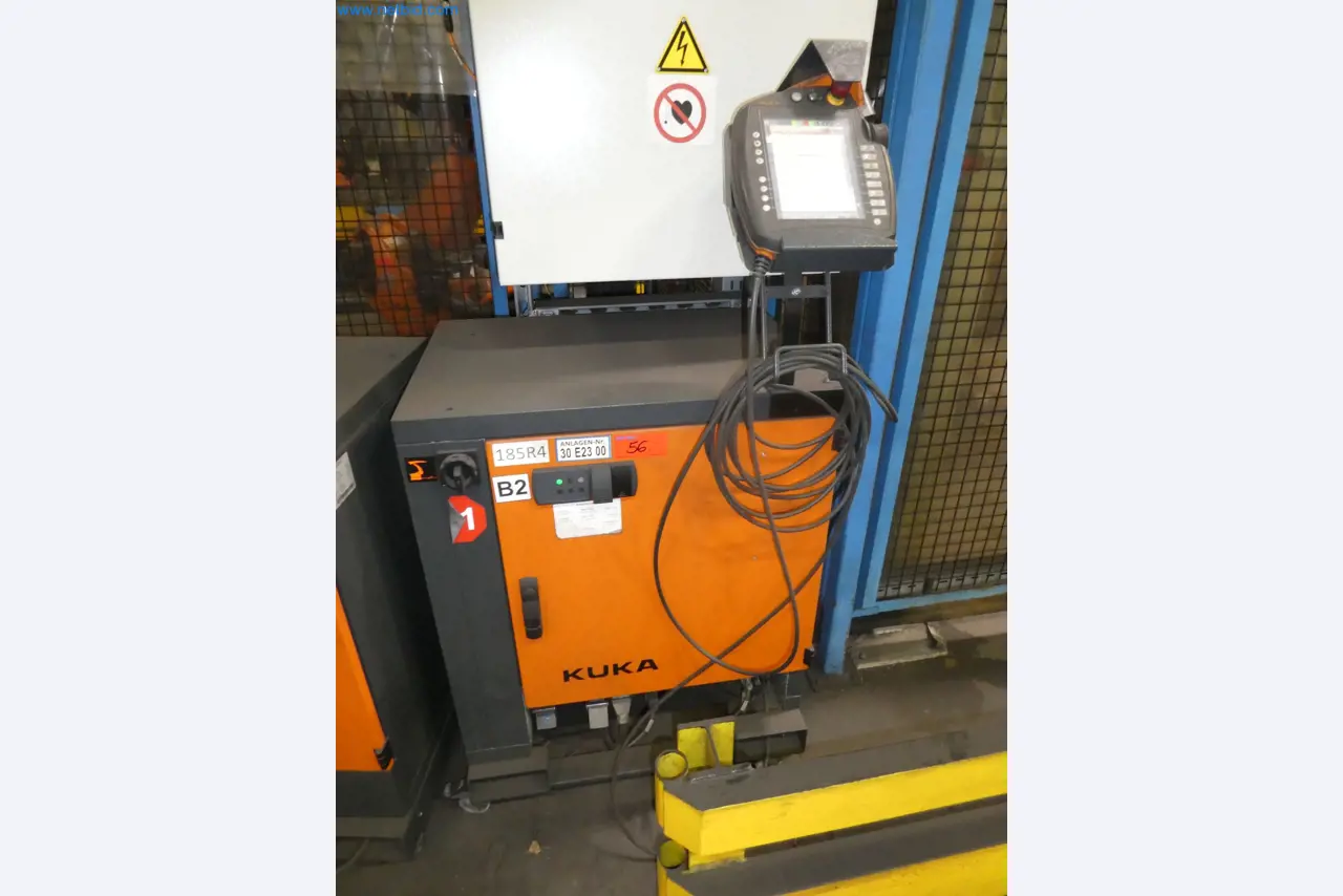 Robots, welding equipment and assembly accessories from the automotive industry-53