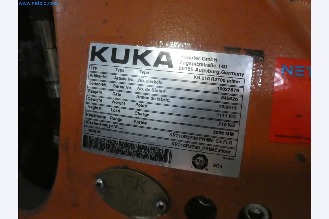 Robots, welding equipment and assembly accessories from the automotive industry-59