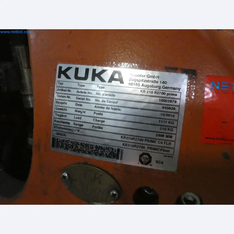 Robots, welding equipment and assembly accessories from the automotive industry-59