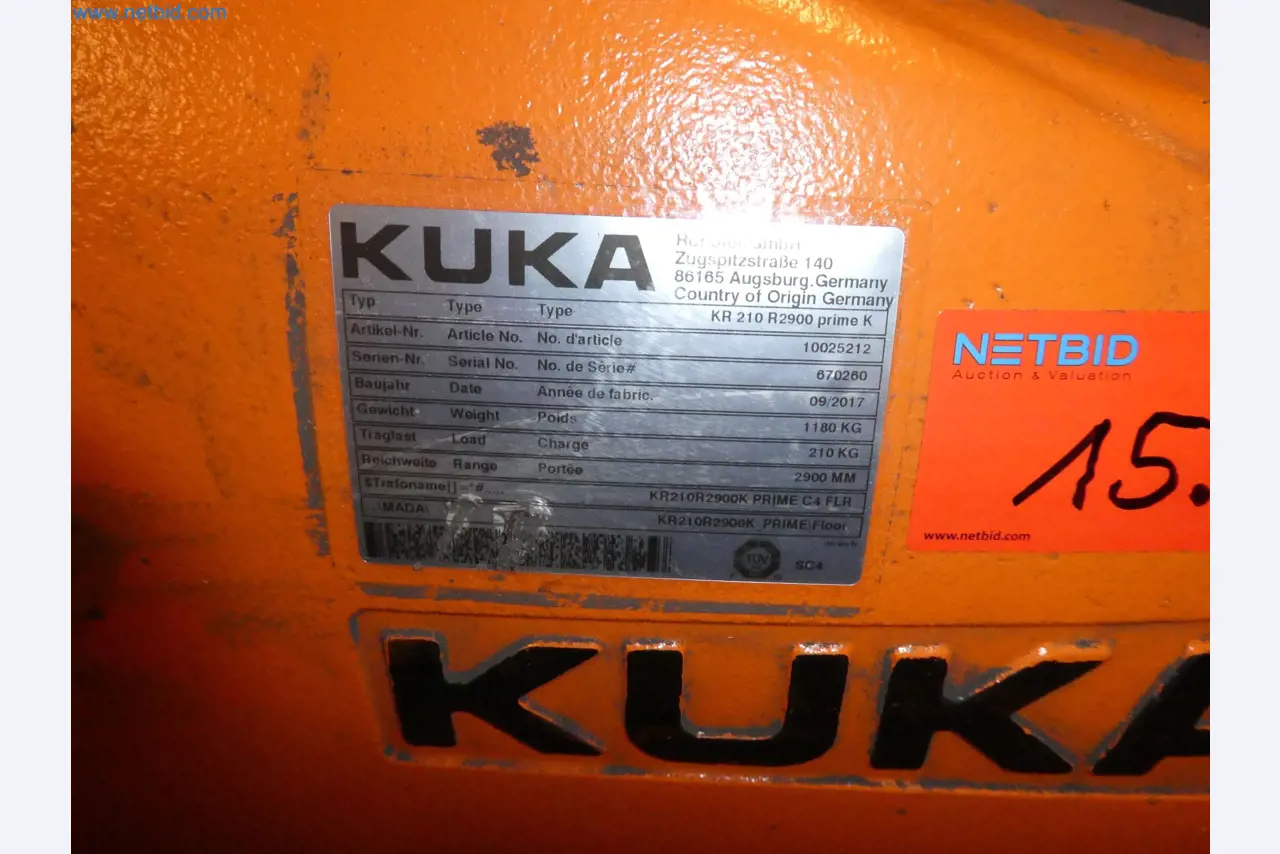 Robots, welding equipment and assembly accessories from the automotive industry-5