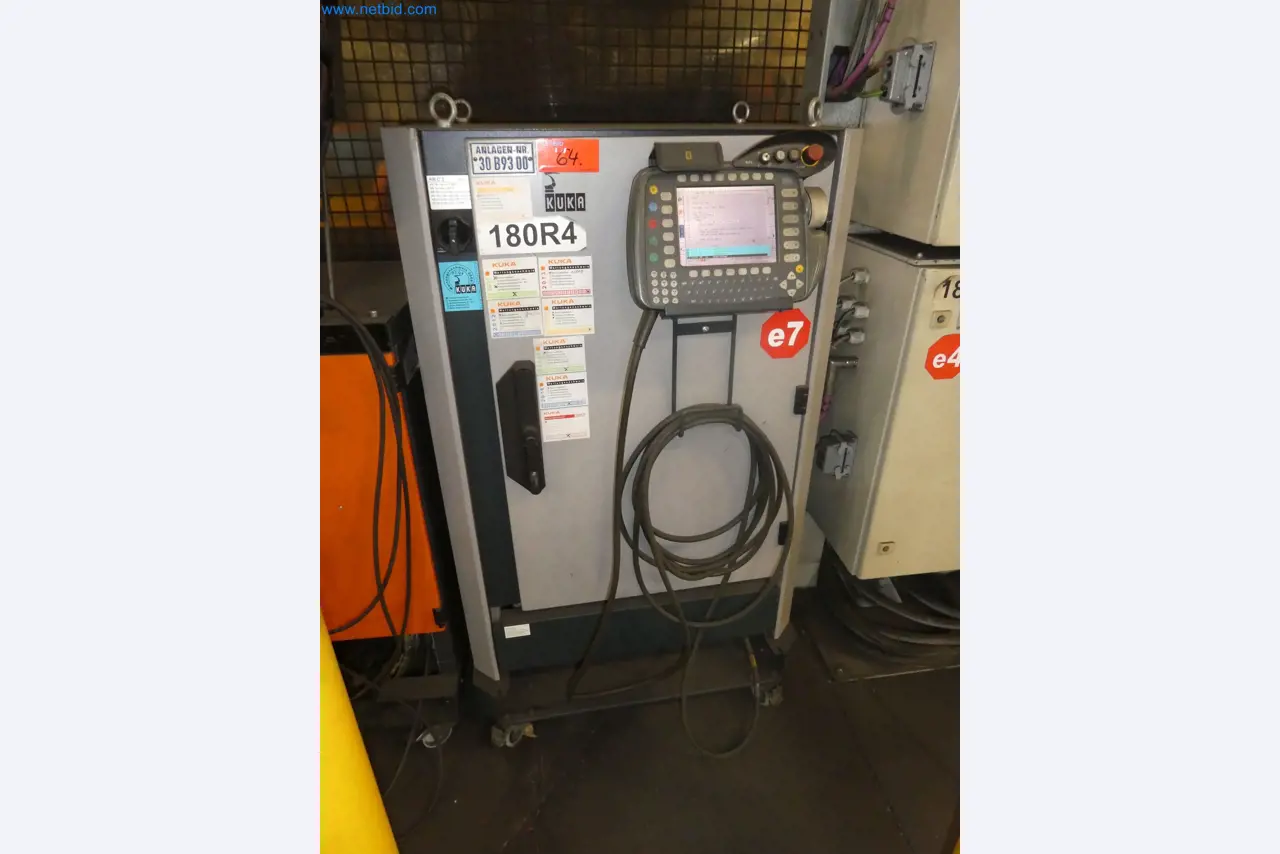 Robots, welding equipment and assembly accessories from the automotive industry-61