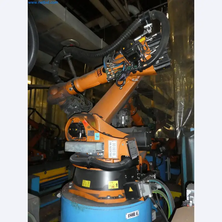 Robots, welding equipment and assembly accessories from the automotive industry-62