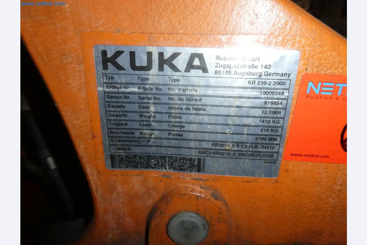 Robots, welding equipment and assembly accessories from the automotive industry-69