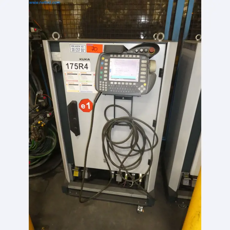 Robots, welding equipment and assembly accessories from the automotive industry-72