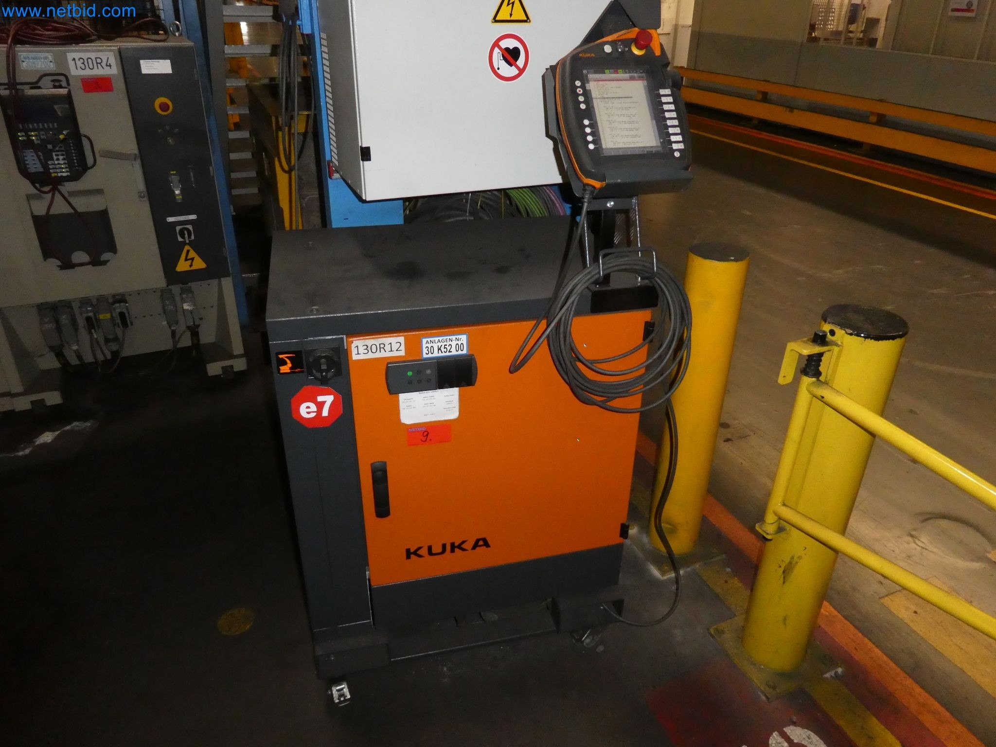 Robots, welding equipment and assembly accessories from the automotive industry-74