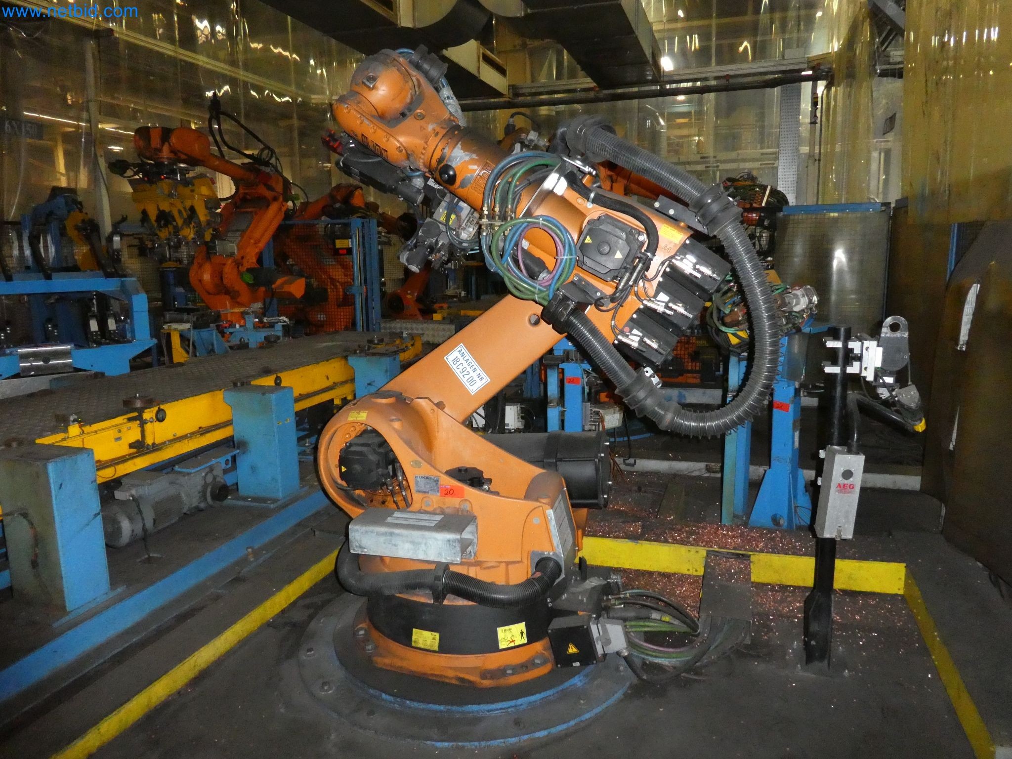Robots, welding equipment and assembly accessories from the automotive industry-9