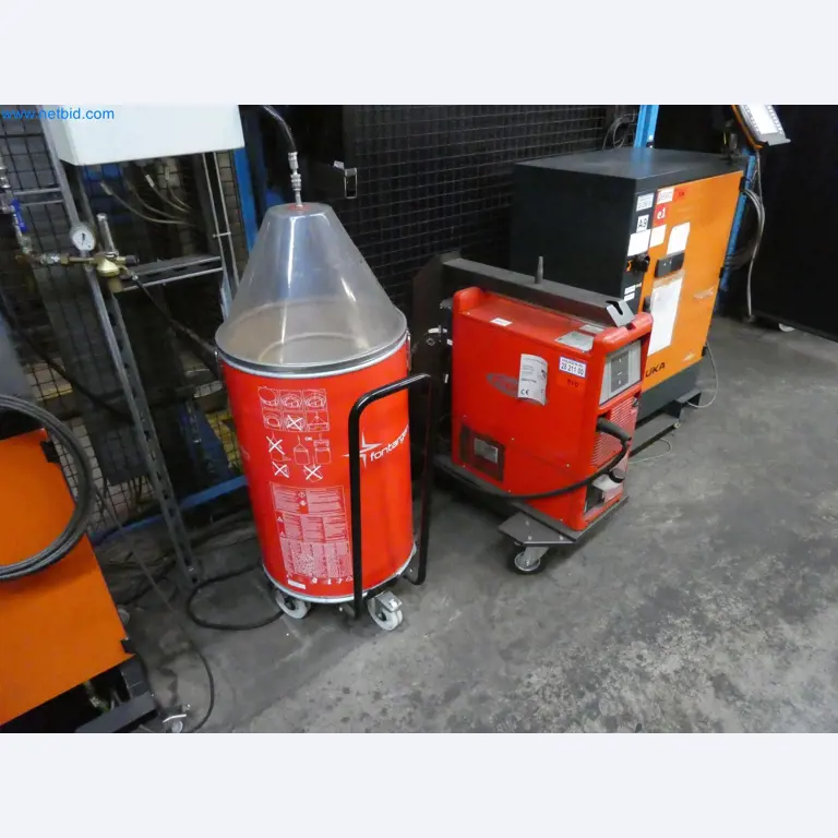 Robots, welding equipment and assembly accessories from the automotive industry-8