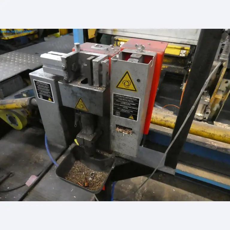 Robots, welding equipment and assembly accessories from the automotive industry-9