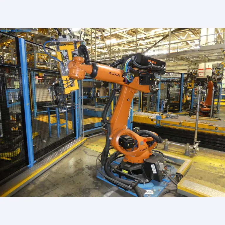 Robots, welding equipment and assembly accessories from the automotive industry-16