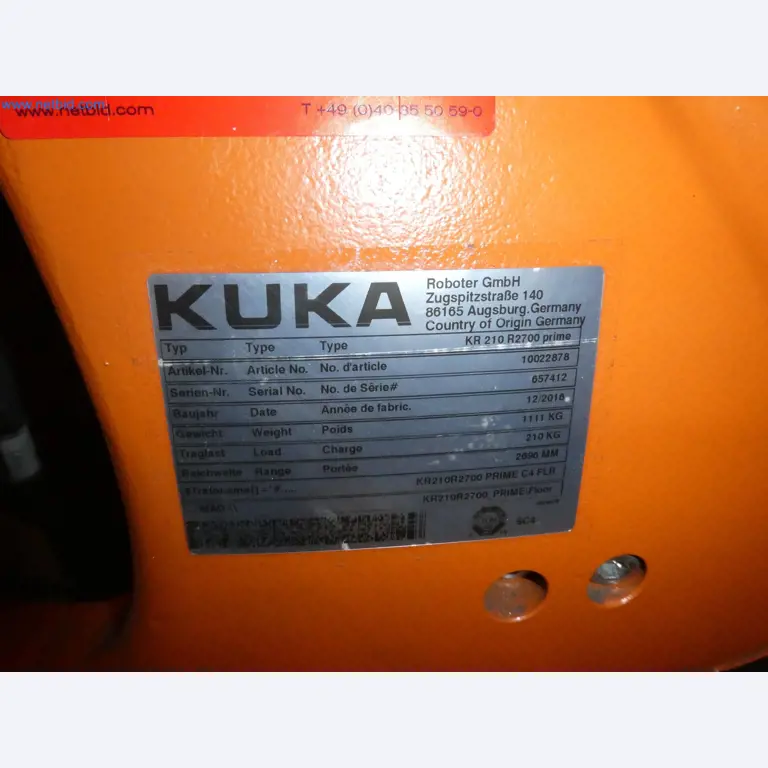 Robots, welding equipment and assembly accessories from the automotive industry-23