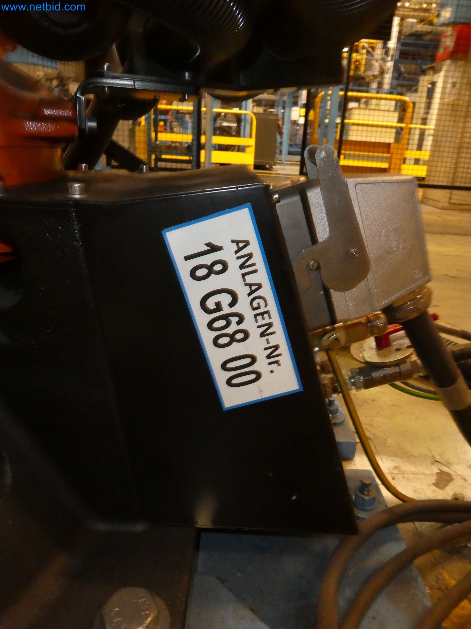 Robots, welding equipment and assembly accessories from the automotive industry-24