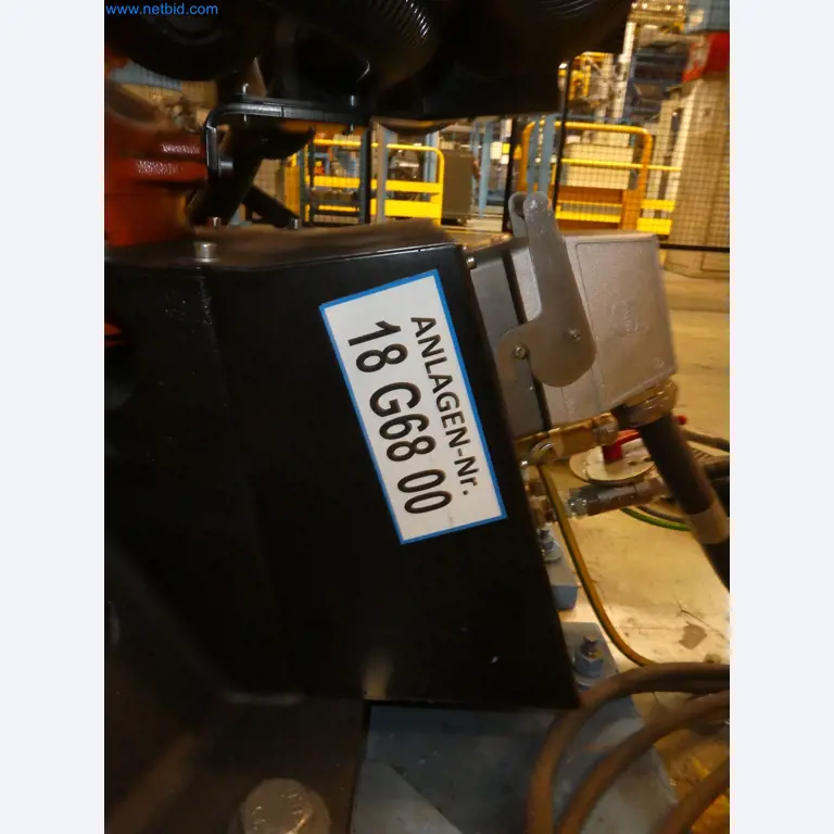 Robots, welding equipment and assembly accessories from the automotive industry-24