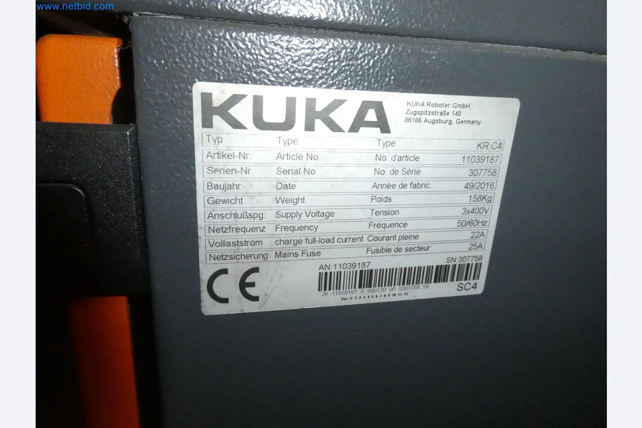 Robots, welding equipment and assembly accessories from the automotive industry-27