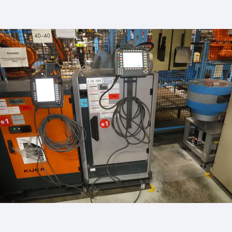 Robots, welding equipment and assembly accessories from the automotive industry-30