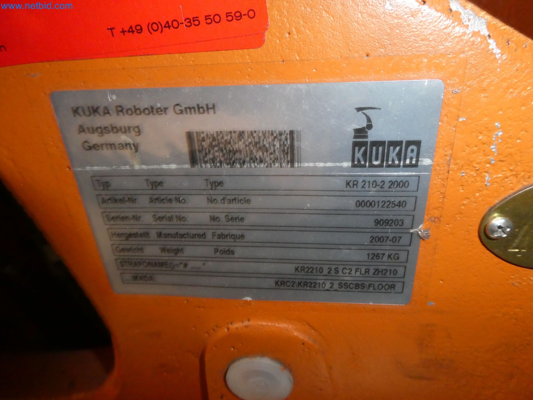 Robots, welding equipment and assembly accessories from the automotive industry-34