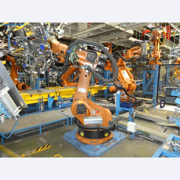 Robots, welding equipment and assembly accessories from the automotive industry-36