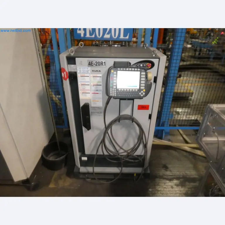 Robots, welding equipment and assembly accessories from the automotive industry-41