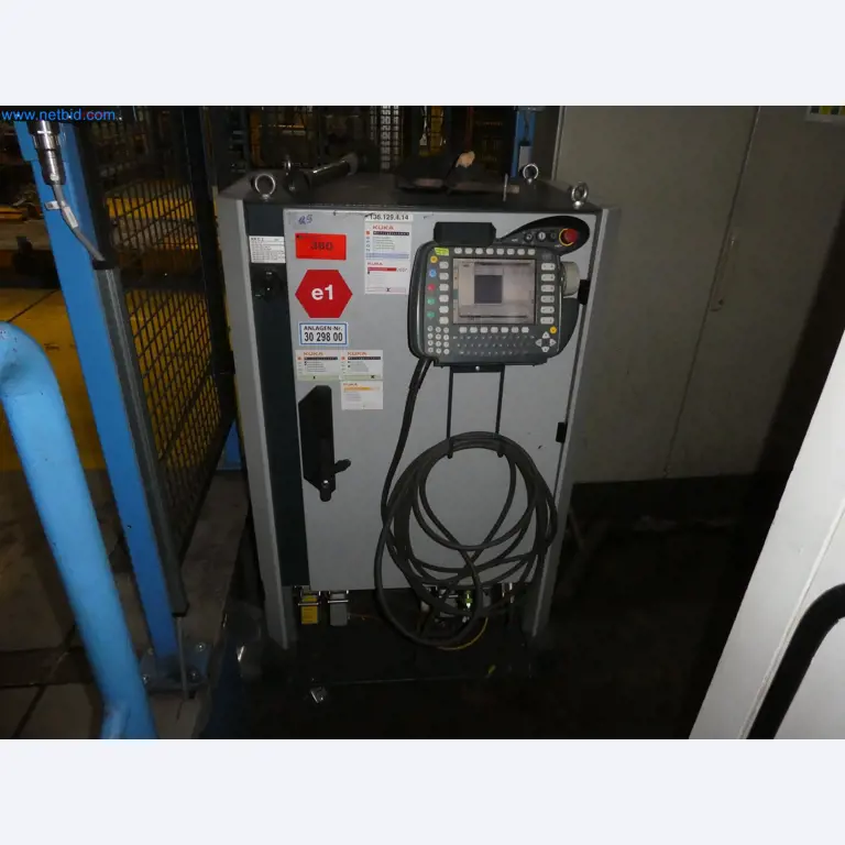 Robots, welding equipment and assembly accessories from the automotive industry-44