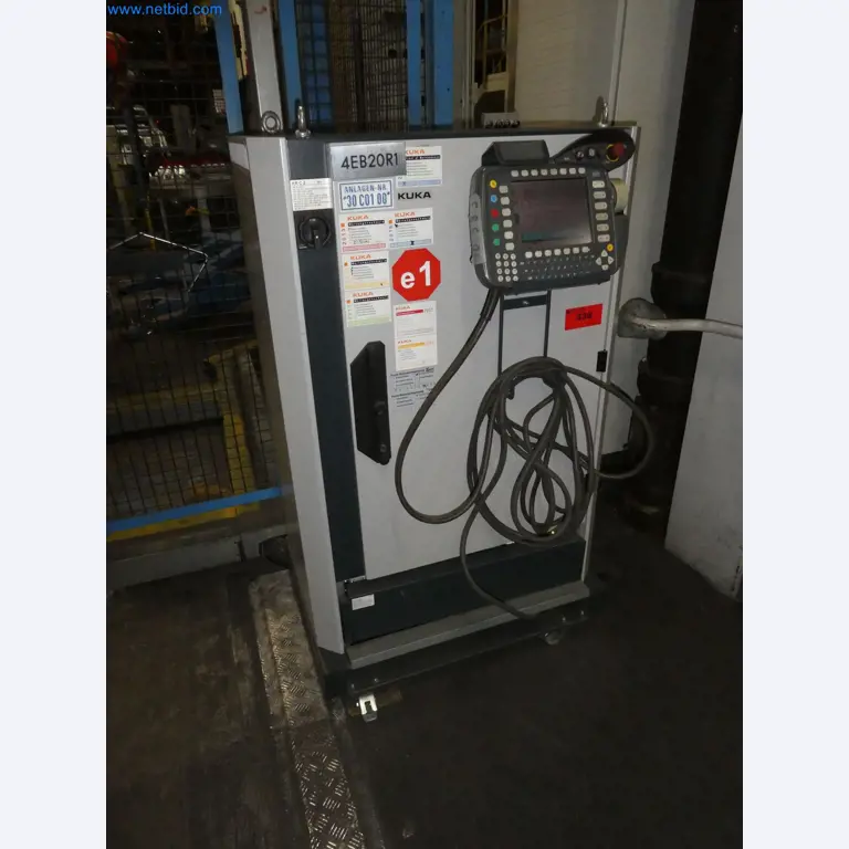 Robots, welding equipment and assembly accessories from the automotive industry-4