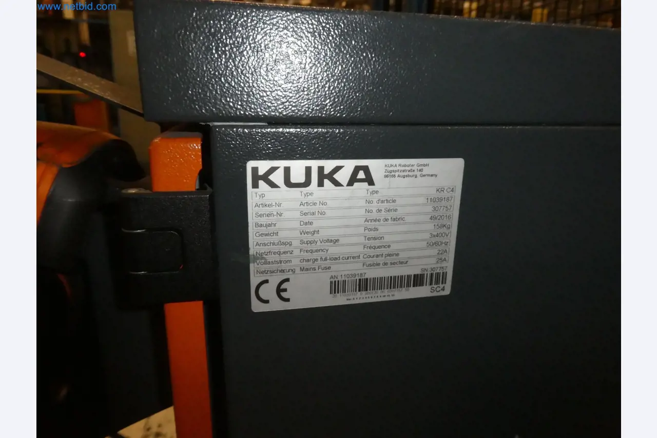 Robots, welding equipment and assembly accessories from the automotive industry-50