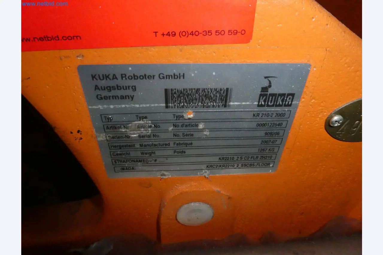 Robots, welding equipment and assembly accessories from the automotive industry-52