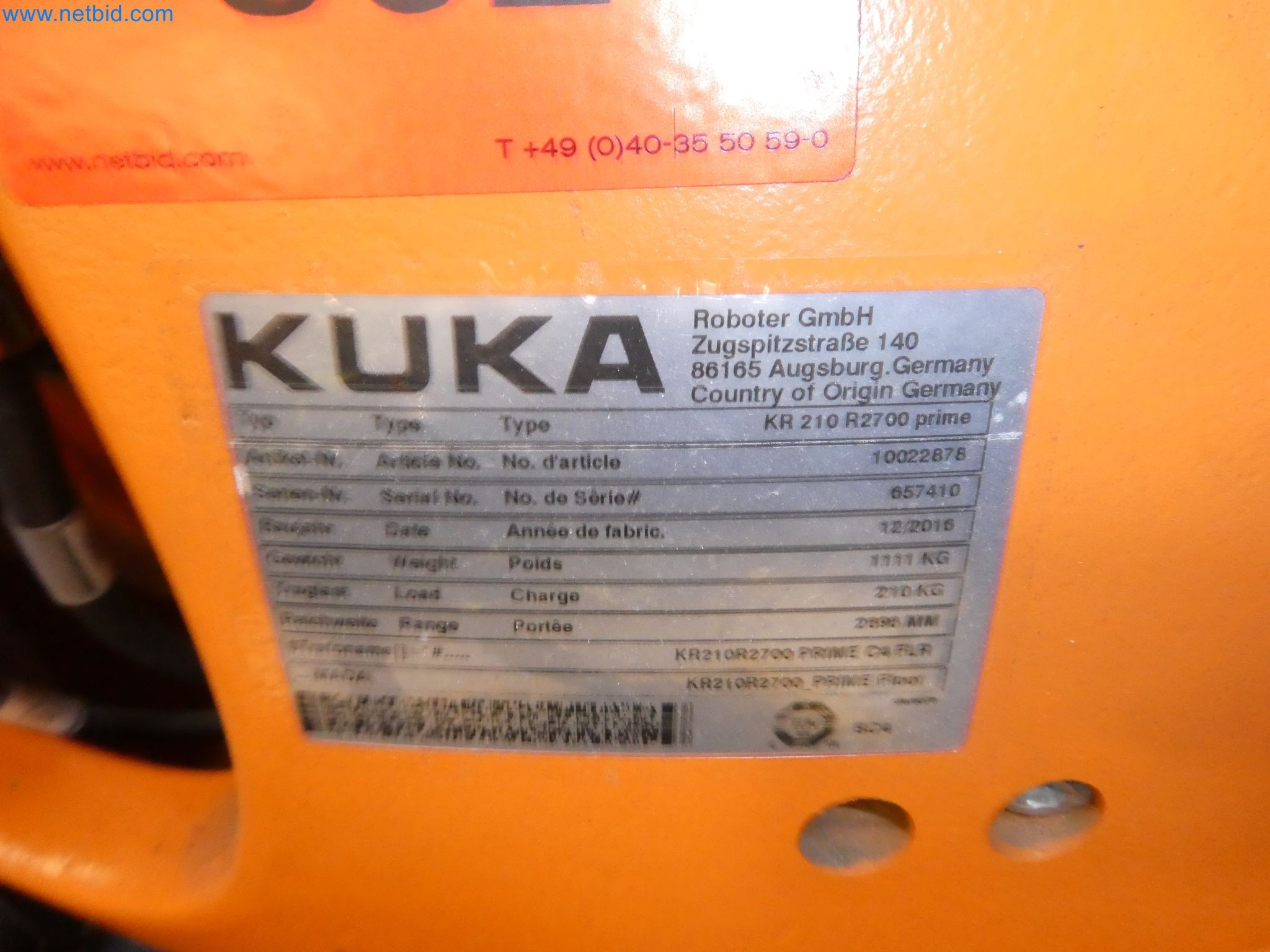 Robots, welding equipment and assembly accessories from the automotive industry-56