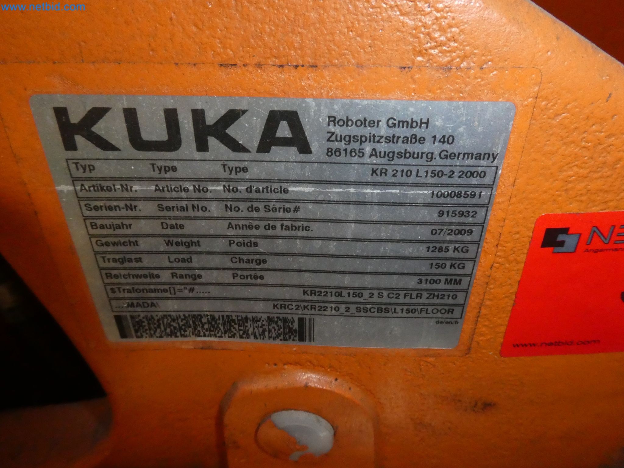 Robots, welding equipment and assembly accessories from the automotive industry-58