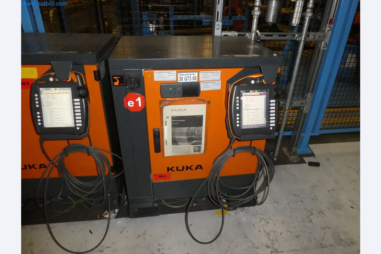 Robots, welding equipment and assembly accessories from the automotive industry-59