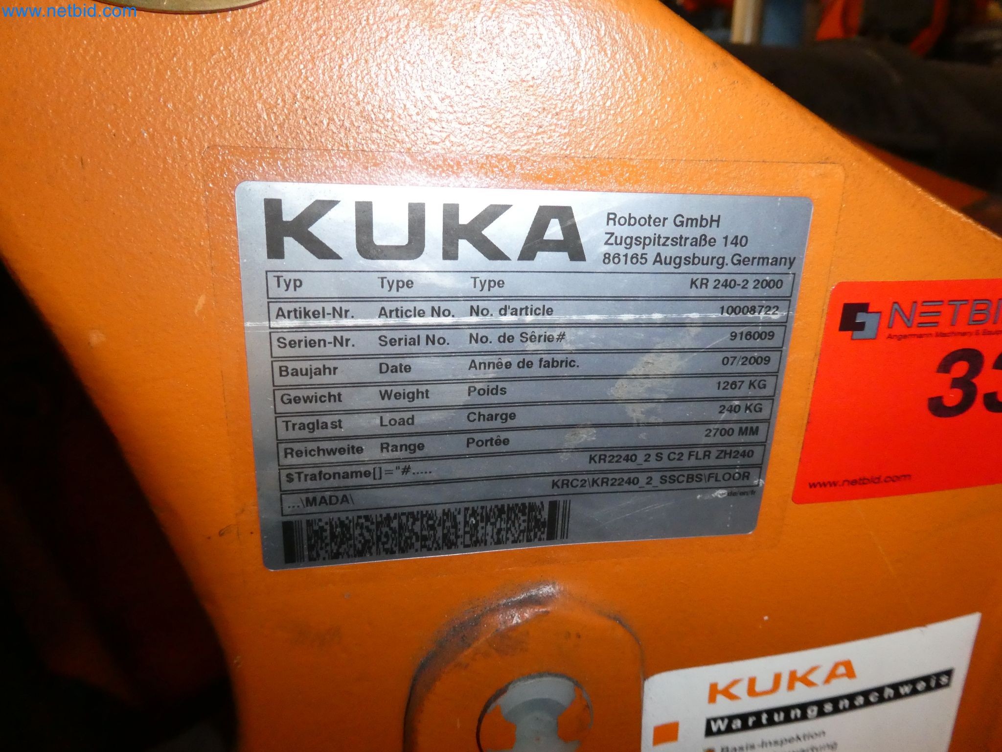 Robots, welding equipment and assembly accessories from the automotive industry-5