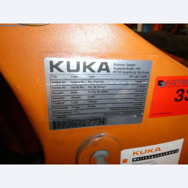 Robots, welding equipment and assembly accessories from the automotive industry-5