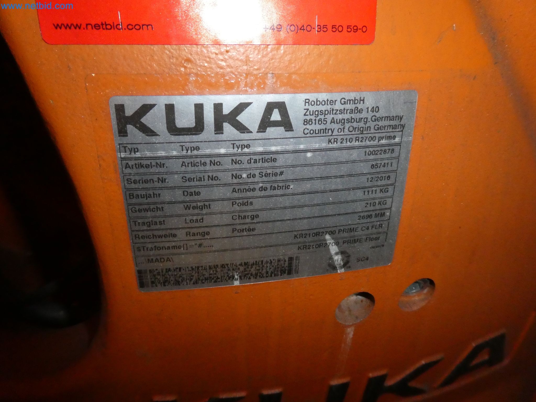 Robots, welding equipment and assembly accessories from the automotive industry-60