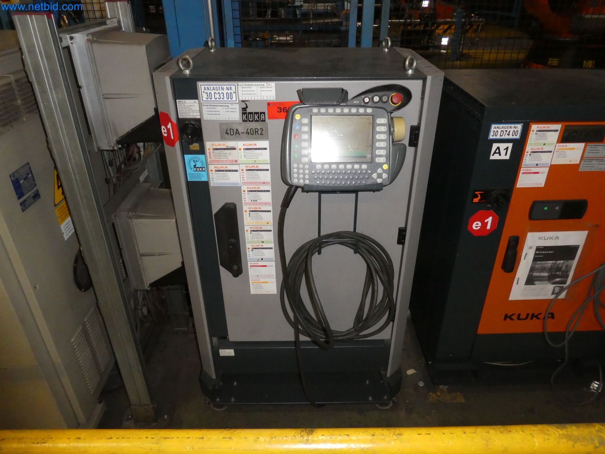 Robots, welding equipment and assembly accessories from the automotive industry-65