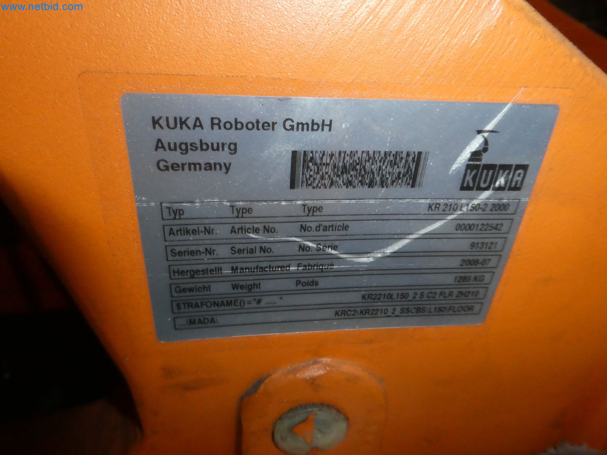 Robots, welding equipment and assembly accessories from the automotive industry-69