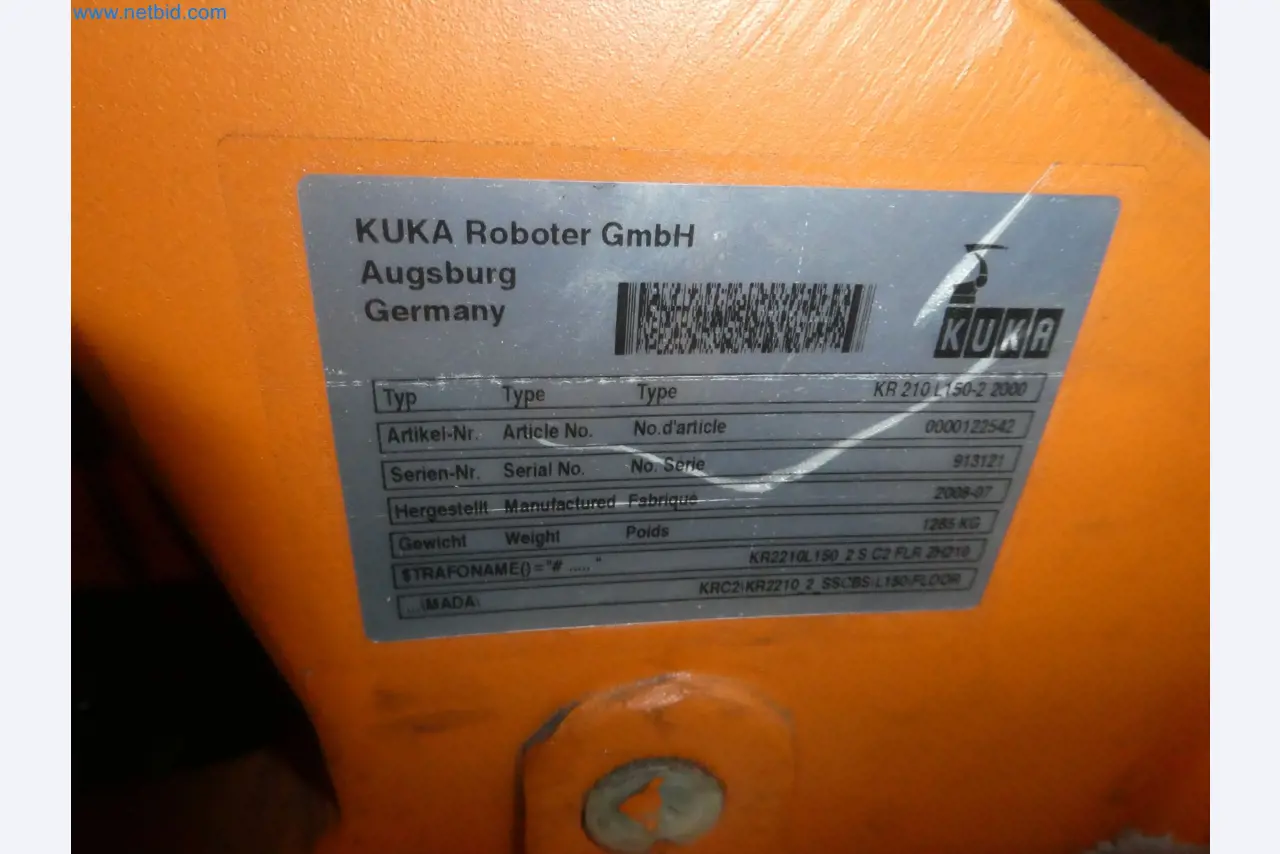 Robots, welding equipment and assembly accessories from the automotive industry-69