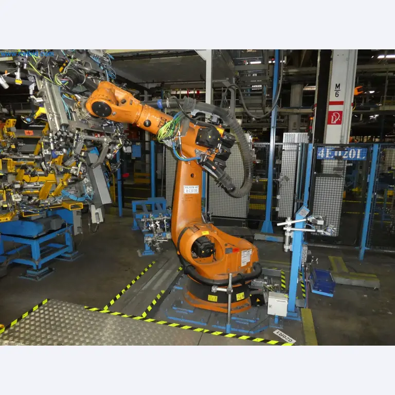 Robots, welding equipment and assembly accessories from the automotive industry-6