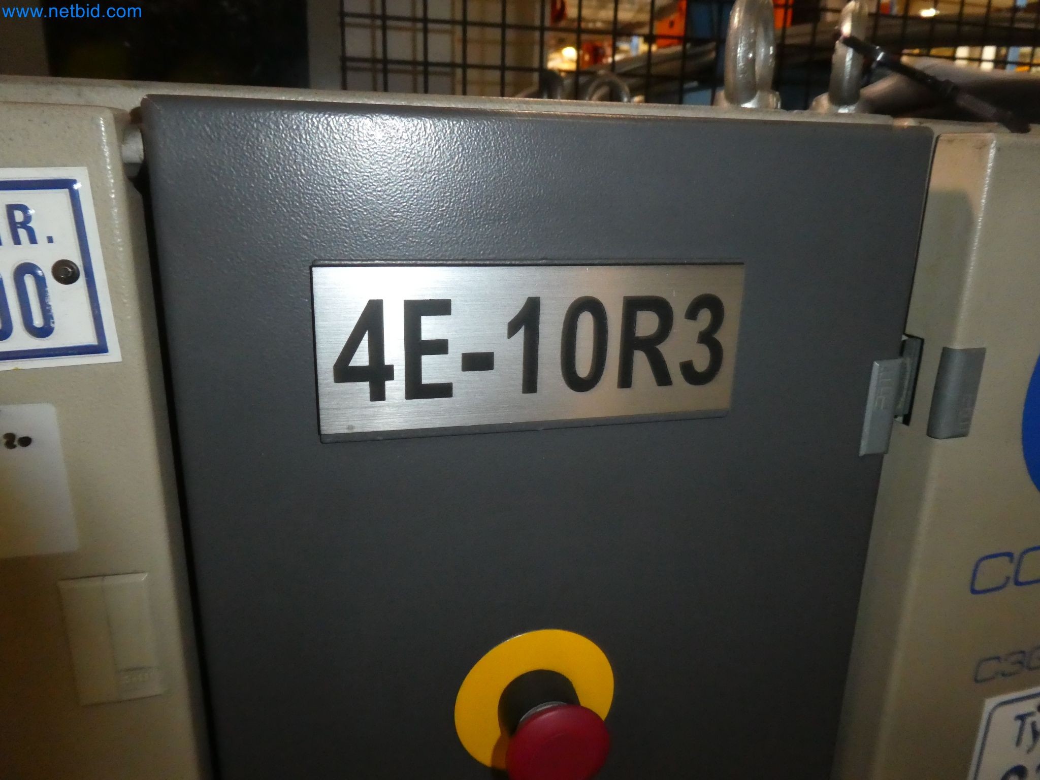 Robots, welding equipment and assembly accessories from the automotive industry-72