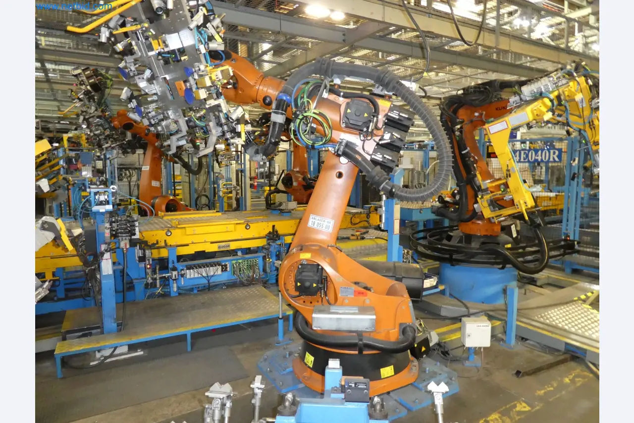 Robots, welding equipment and assembly accessories from the automotive industry-7