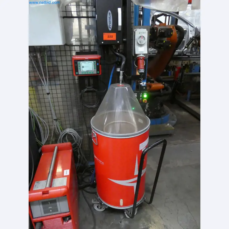 Roboti, varilna oprema in pripomočki za montažo iz avtomobilske industrije-6