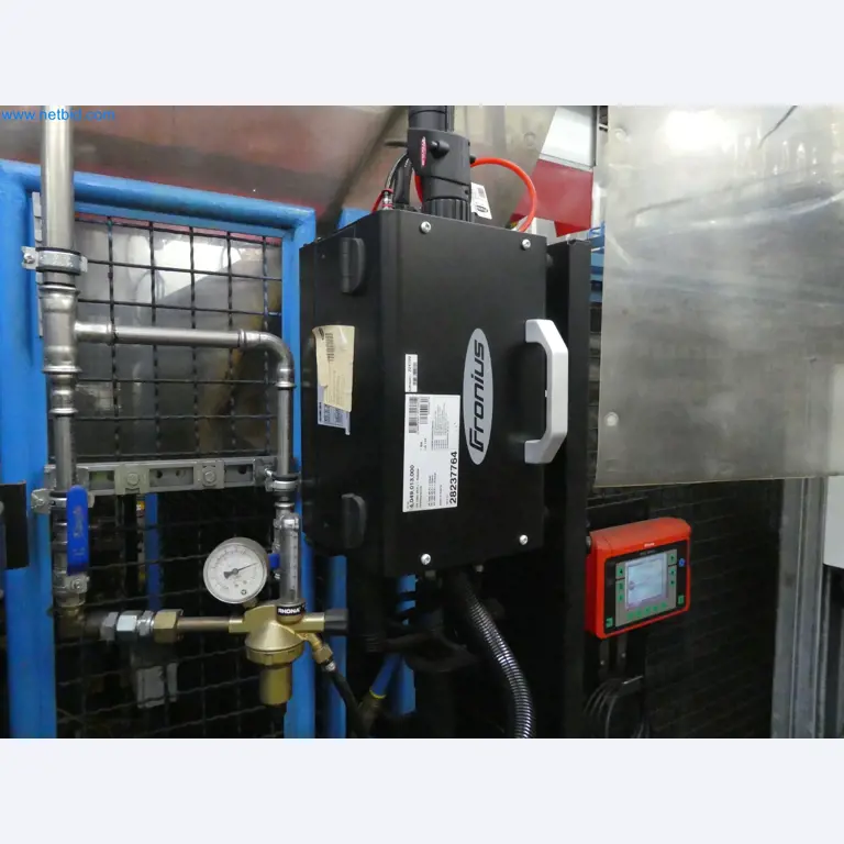 Robots, welding equipment and assembly accessories from the automotive industry-2