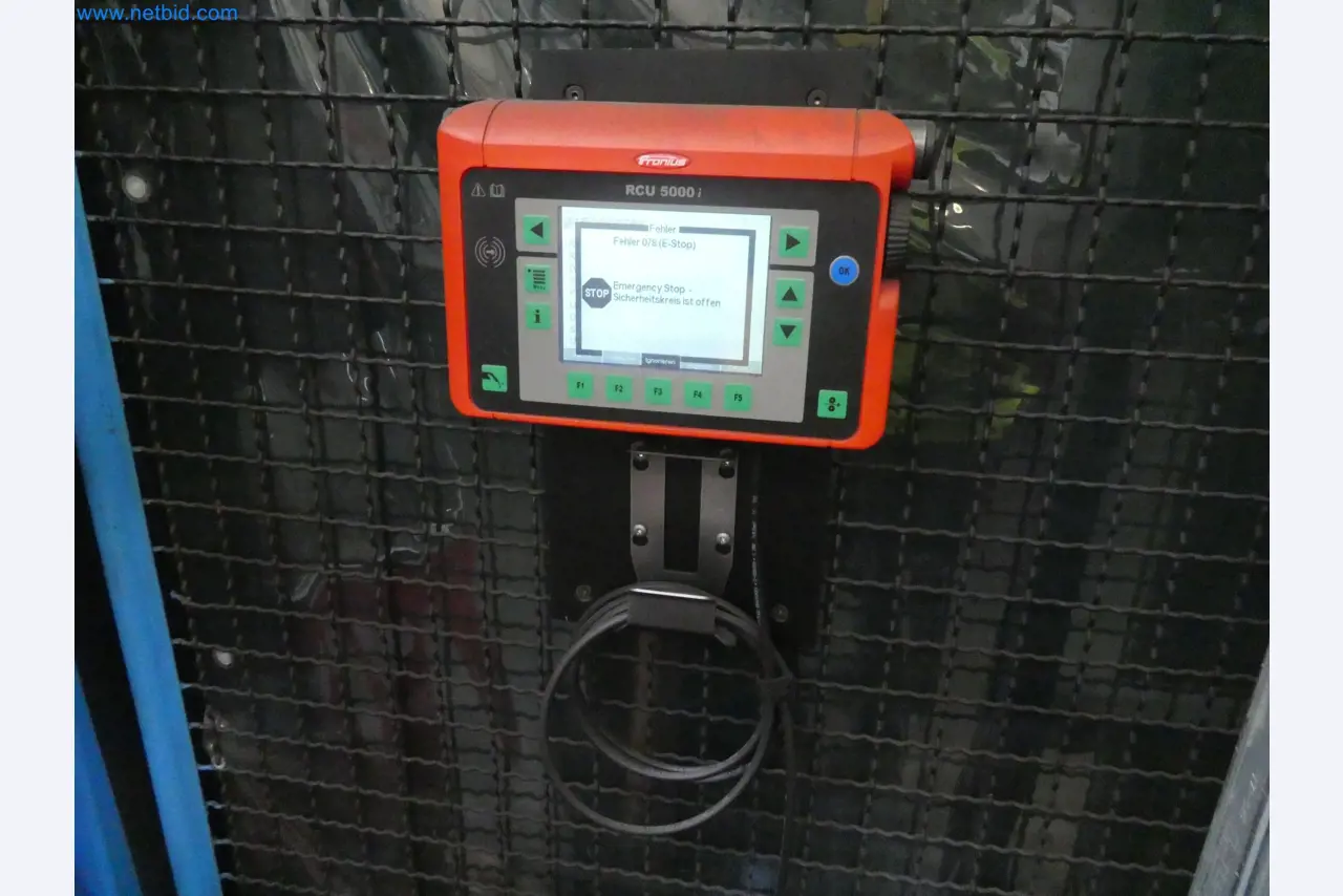 Robots, welding equipment and assembly accessories from the automotive industry-4