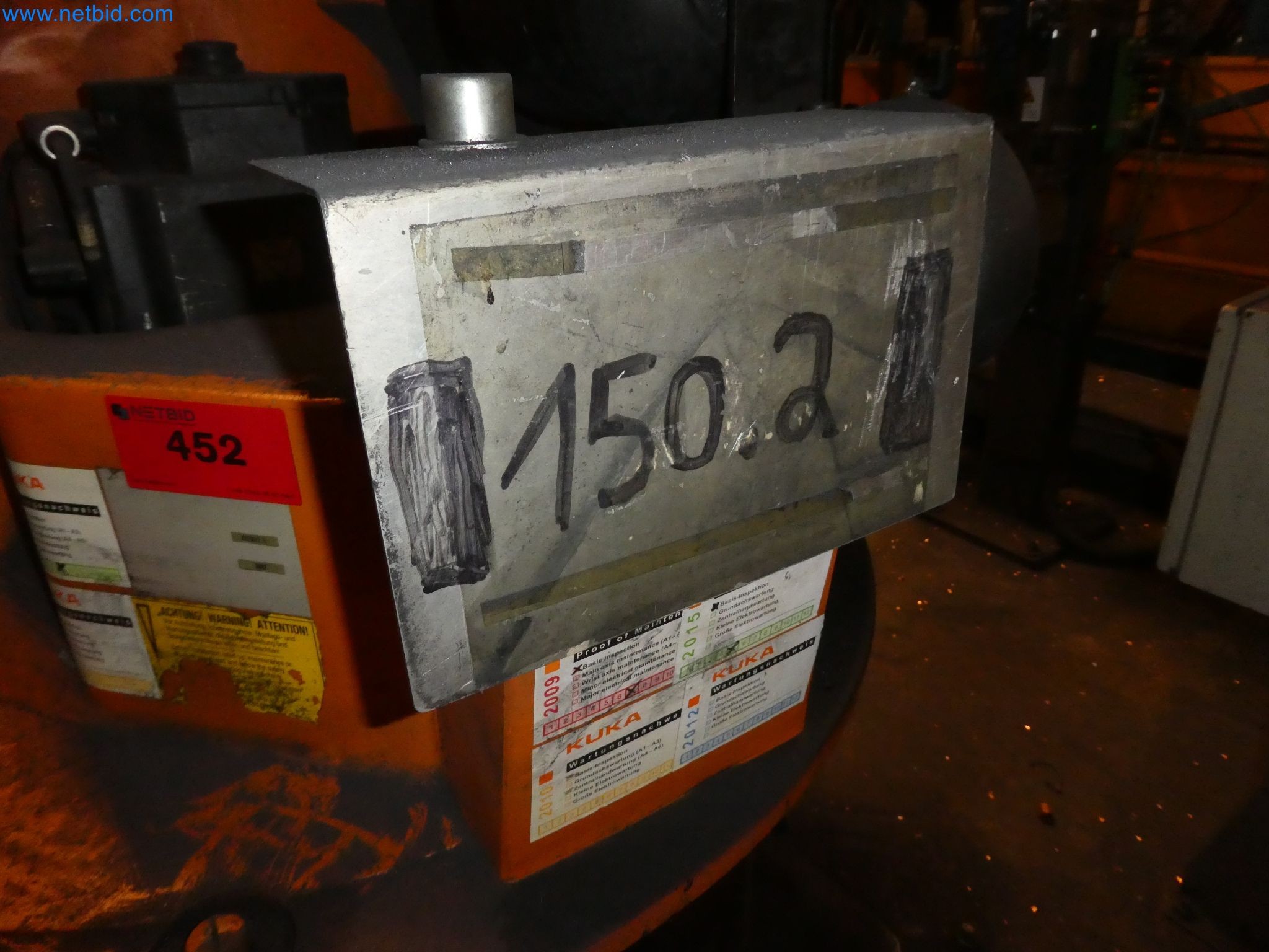 Robots, welding equipment and assembly accessories from the automotive industry-100