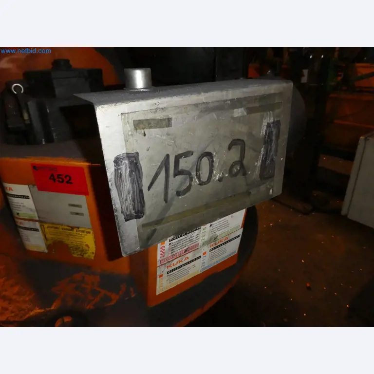 Robots, welding equipment and assembly accessories from the automotive industry-100