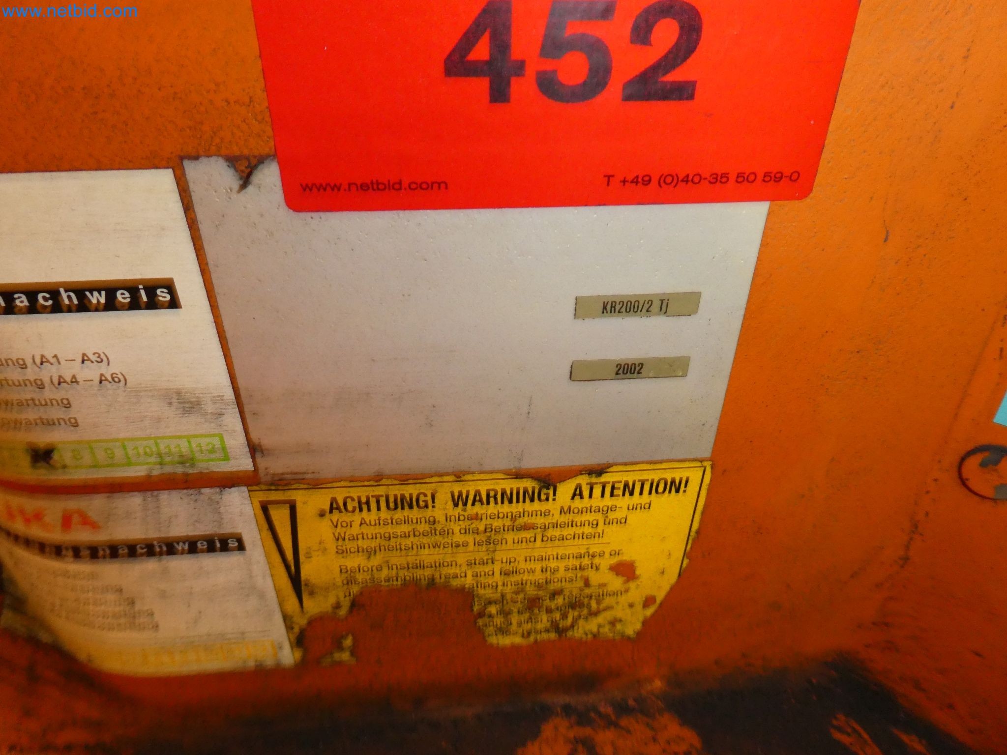 Robots, welding equipment and assembly accessories from the automotive industry-102