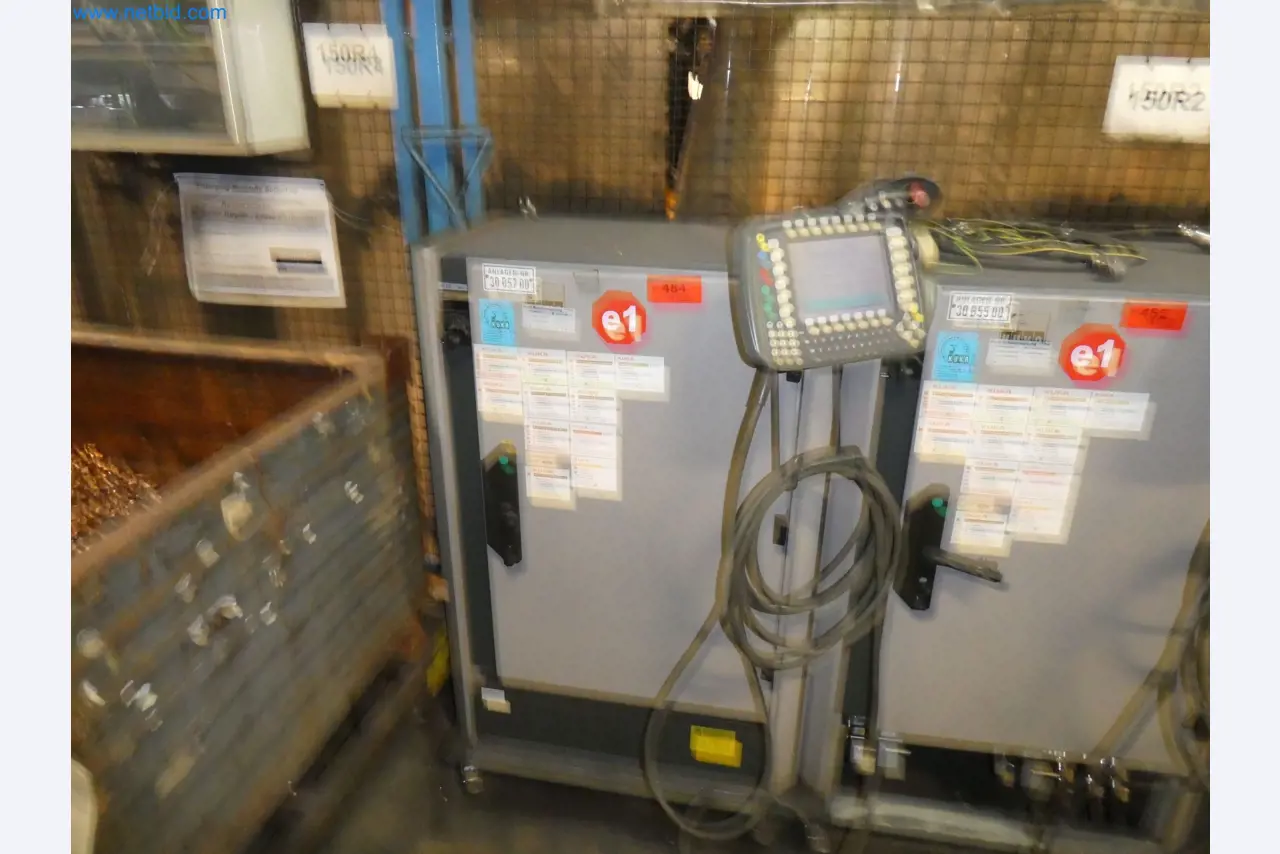 Robots, welding equipment and assembly accessories from the automotive industry-104