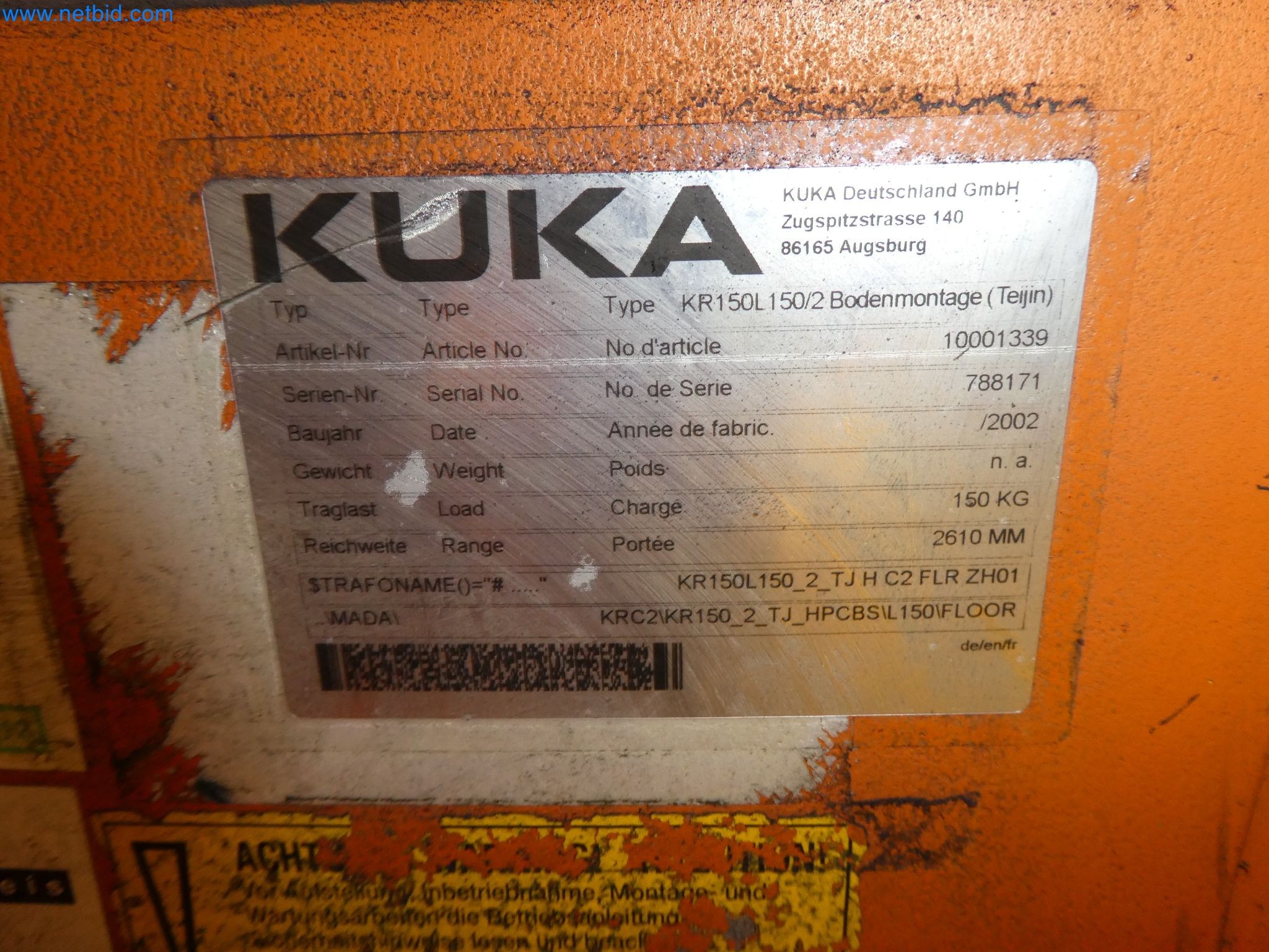 Robots, welding equipment and assembly accessories from the automotive industry-108