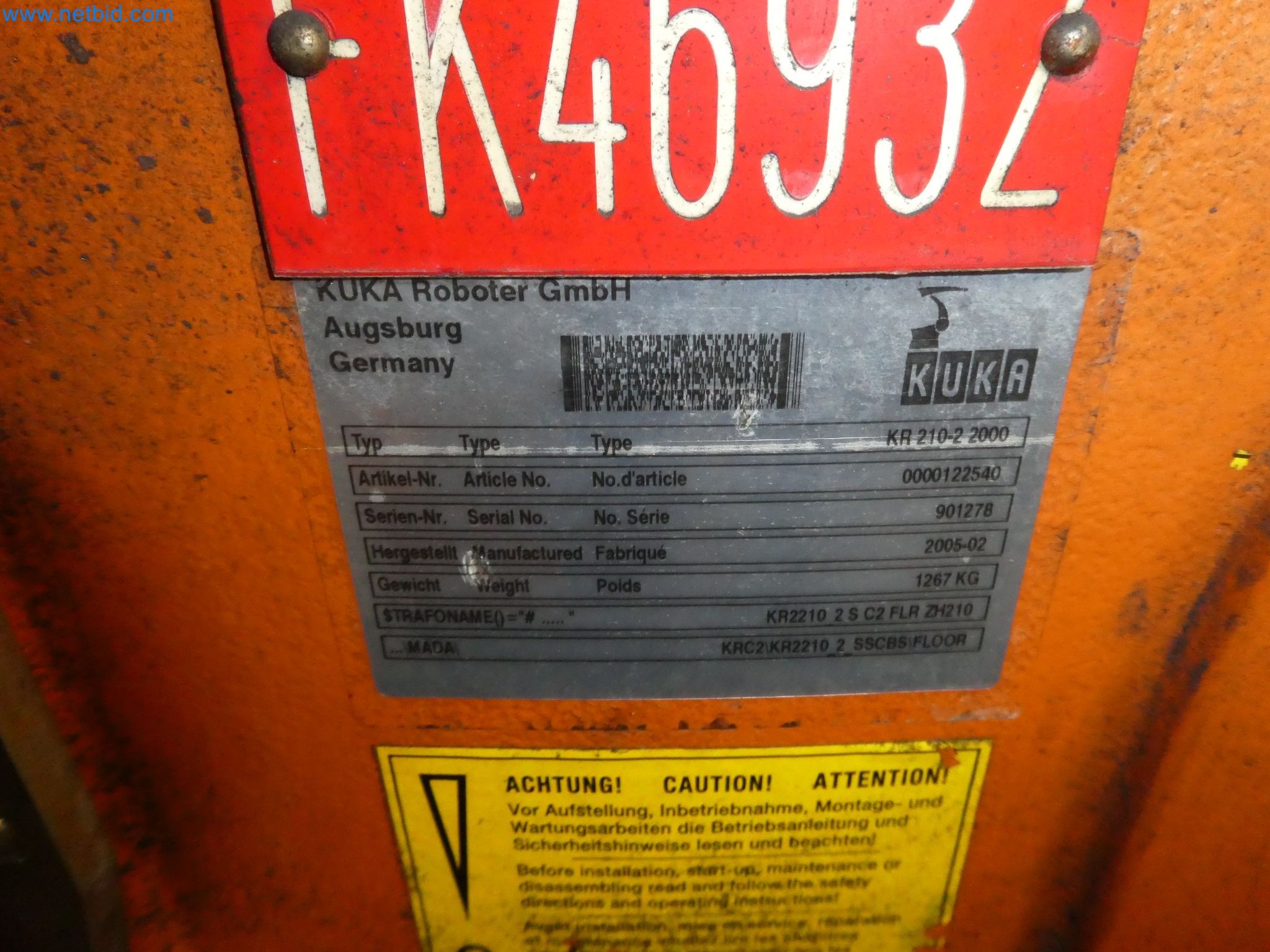 Robots, welding equipment and assembly accessories from the automotive industry-116