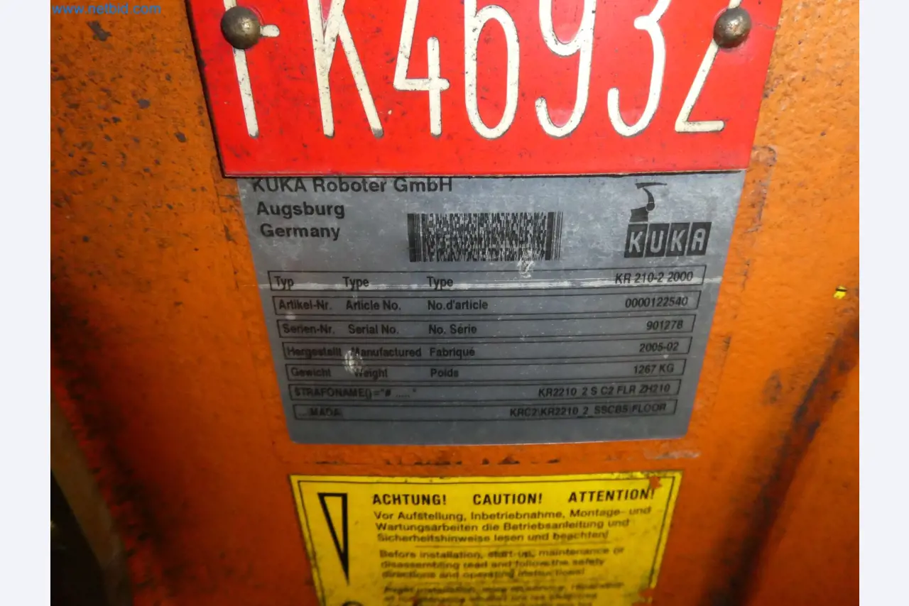 Robots, welding equipment and assembly accessories from the automotive industry-116